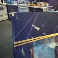 Disney Lorcana TCG First Chapter Costco Collector Set New Sealed The Queen Promo - Image 2