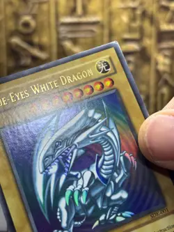 Yugioh Blue Eyes White Dragon Ultra Rare SDK-001 1st Vintage Faded - Image 4