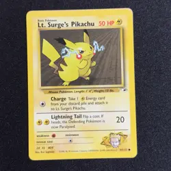 Lt. Surge's Pikachu 81/132 Common Gym Heroes Pokemon Card WOTC 2000 Vintage - Image 1