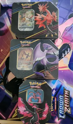 Pokemon TCG: Crown Zenith Tin Galarian Birds (14 Packs) 820650851940 - Image 1