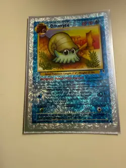 Pokemon Card Omanyte Legendary Collection Reverse Holographic, 2002 - Image 1
