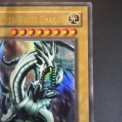 Blue Eyes White Dragon LOB-001 Ultra Rare Vintage Yu-Gi-Oh LP+ - Image 3