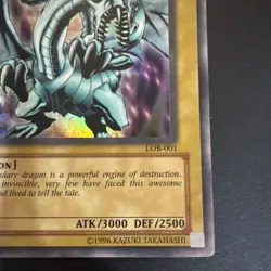 Blue Eyes White Dragon LOB-001 Ultra Rare Vintage Yu-Gi-Oh LP+ - Image 4