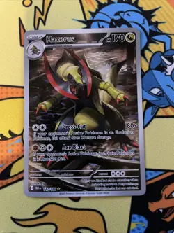 Pokemon TCG Haxorus 147/086 Black Bolt Illustration Rare Holo Card - Image 2
