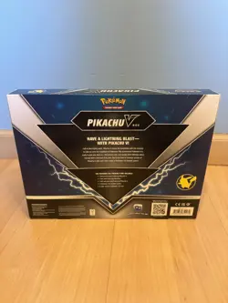 Pokemon TCG: Pikachu V Box - Promo Card/Foil/4 Booster Packs *NEW* (SEALED) 820650851179 - Image 3