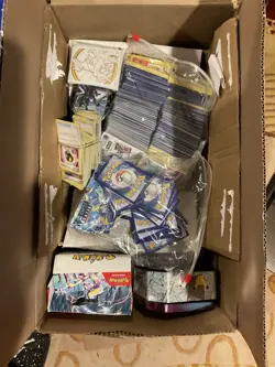 Pokemon Card Lot Estate Sale Find Few Hundred Cards From 2017-2021 Trl1#339 - Image 3