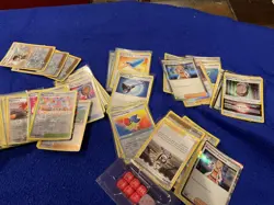 Pokemon Card Lot Estate Sale Find Few Hundred Cards From 2017-2021 Trl1#339 - Image 5