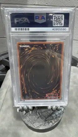 St Joan 1st Ed. YuGiOh Labyrinth of Nightmare #LON-045 2003 PSA 8 - Image 2