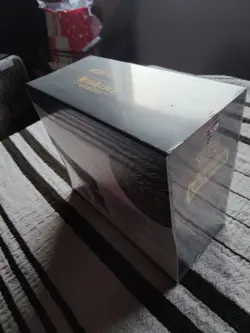 Lost Origins Elite Trainer Box (Factory Sealed) - Image 4
