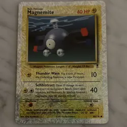 Pokemon TCG 2002 Legendary Collection Magnemite 80/110 40 HP Reverse Holo - Image 1