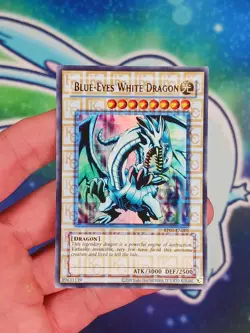 "Kaiba Corp" Blue-Eyes White Dragon RP01-EN001 - VLP - Sun Bleached - LOB Art - Image 1