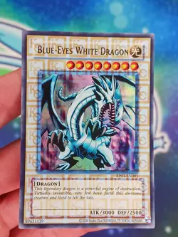 "Kaiba Corp" Blue-Eyes White Dragon RP01-EN001 - VLP - Sun Bleached - LOB Art - Image 3