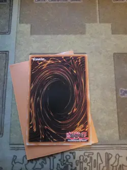 YUGIOH DARK MAGICIAN YGLD-ENB02 ULTRA 1ST ED LP (RED ARCANA) 1996 PRINT - Image 3