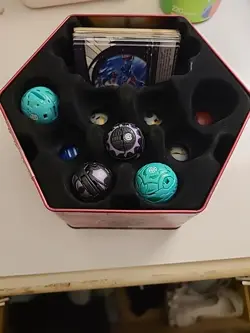 Bakugan Battle Brawlers Tin With 13 Collectible Figures Cards Included! - Image 3