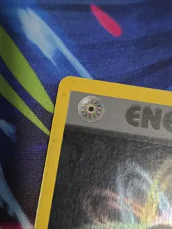 Rainbow Energy 17/84 Team Rocket Holo Rare WOTC Pokemon Card - Image 3