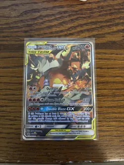 Pokemon TCG Reshiram & Charizard GX SM201 Black Star Promo Tag Team LP+/NM- - Image 1
