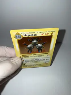 Pokemon Magneton Base Set (Shadowless) Holo Rare 9/102 English 1999 WOTC Card - Image 4