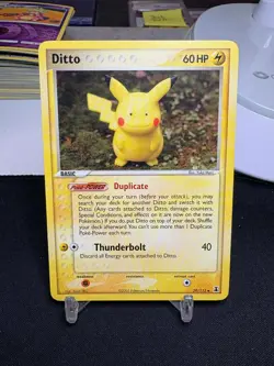 2005 Pokemon Ditto Pikachu 39/113 Delta Species Regular - Image 1