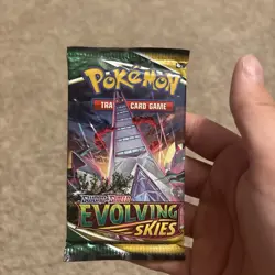 Pokemon TCG Sword & Shield Evolving Skies Booster Pack 820650808777 - Image 1