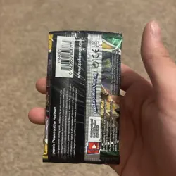 Pokemon TCG Sword & Shield Evolving Skies Booster Pack 820650808777 - Image 2