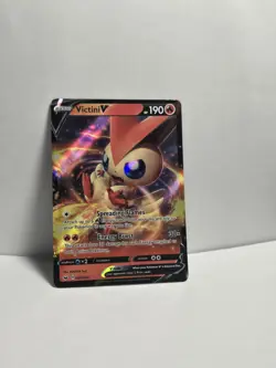 *ULTRA RARE V HOLO* Victini V 025/202 Swsh01 Sword & Shield Pokemon TCG 190HP - Image 1