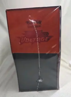 ✅ Pokemon TCG Sword & Shield Vivid Voltage Elite Trainer Box ETB New Sealed - Image 2