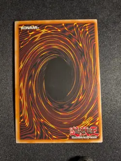 Yugioh - Number C39: Utopia Ray Victory JOTL-EN048 1st Super MP - Image 3