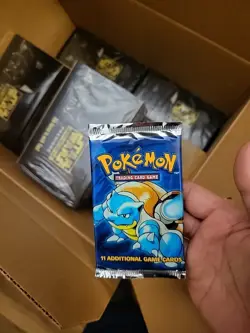 Wizards of the Coast Pokemon Base Set Booster Pack 742818061582 - Image 3