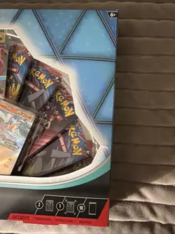 **FREE SHIPPING** Pokemon Salamence ex & Reshiram ex Premium Collection Sealed - Image 2