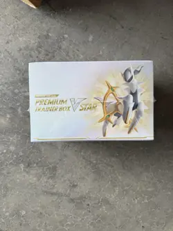 Pokemon TCG Sword & Shield Premium Trainer VSTAR Box - 20 Packs 4521329322933 - Image 1