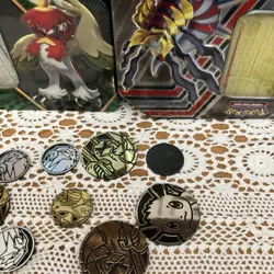 Pokemon Cards Commons, uncommons, rares playing pcs and energy cards bulk lot - Image 3