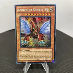 Yugioh Geflugelter Kuriboh LV9 LCGX-DE043 Secret Rare NM FOILBLEED - Image 1