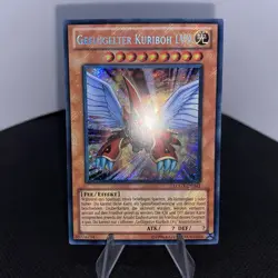 Yugioh Geflugelter Kuriboh LV9 LCGX-DE043 Secret Rare NM FOILBLEED - Image 2