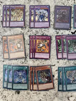 Yu-Gi-Oh! Dracotail Staples with Extra Deck pieces. - Image 3