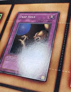 Yu-Gi-Oh! 2002 Trap Hole LOB-058 1st Edition - NM - Image 4