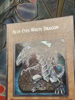 YUGIOH • BLUE EYES WHITE DRAGON • PRISMATIC SECRET RARE • PCK-001 • PROMO • NM - Image 3