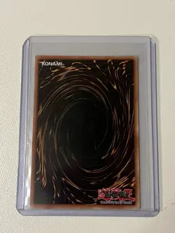 • Dark Magician • YUCB-EN001 Ultra Rare Yugioh TCG NM - Image 2
