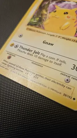 Pokemon Pikachu 40 HP Red Cheeks Base Set Shadowless 58/102 Common Wizards Card - Image 4