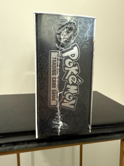 Pokemon 25th Anniversary Celebrations Ultra Premium Collection Box (2001) Sealed 820650809149 - Image 4