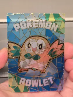 Pokemon Elf Eif Origin Collection STAINED GLASS ACRYLIC CASE HIT ~ Rowlet LP - Image 1