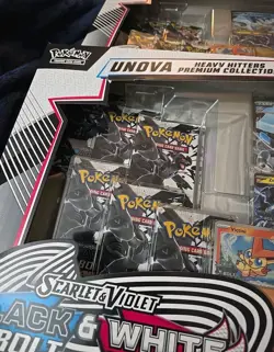 POKEMON TCG UNOVA Heavy Hitters Scarlet & Violet Premium Collection Set Lot Of 2 - Image 3