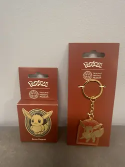 Pokemon X Natural History Museum Eevee Evolution Key Ring & Magnet Exclusive ✅ - Image 1