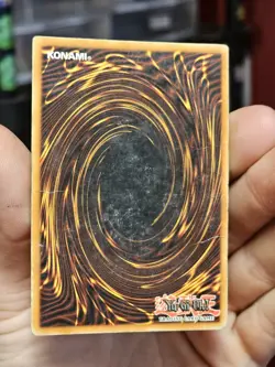 Blue-Eyes White Dragon SDK-001 Starter Deck: Kaiba Ultra Rare DMG - Image 4