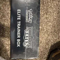 Pokemon TCG - Hidden Fates Elite Trainer Box - Image 5