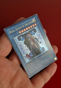 Yu-Gi-Oh! Ruin, Queen of Oblivion (SOI-EN034) ULTIMATE RARE, 1st EDITION, LP - Image 3