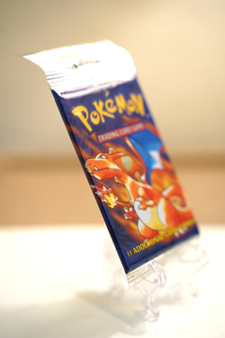 Pokemon TCG Base Set Unlimited Booster Pack Charizard Art WOTC Sealed Long Crimp - Image 4