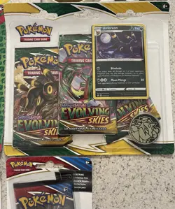 Pokemon TCG Sealed Lot of 4 Fusion Strike Evolving Skies + Hanger Packs - Image 3