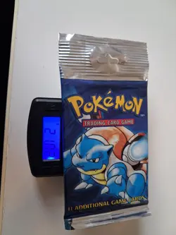 Sealed Pokemon Booster Pack Base Set Blastoise Artwork 21.02 g - Image 2