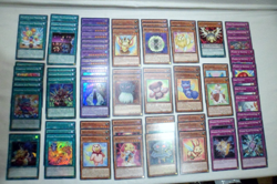 Yu-Gi-Oh! DECK FLUFFAL PELLICCIASPAVENTO 68 Carte Fusioni Rare/Super/Ultra Ita - Image 1