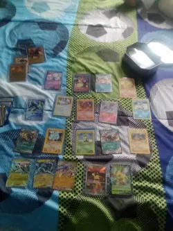 3 Random Pokemon Card Lot - Image 3
